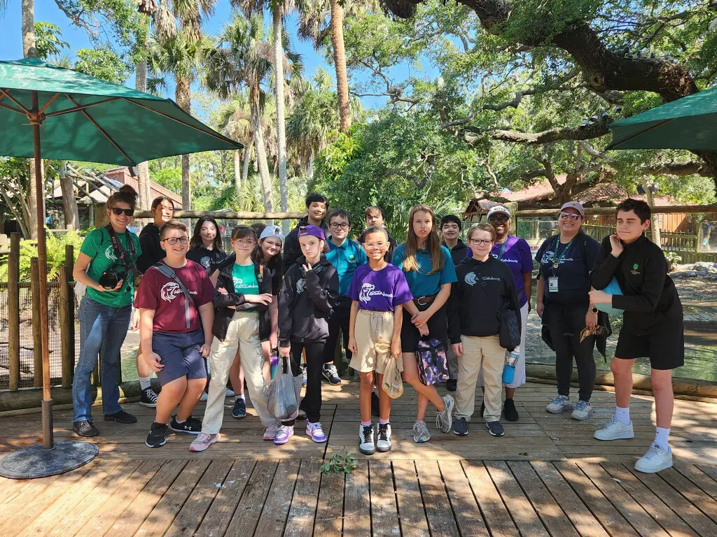 Group photo outside | Greenwood School